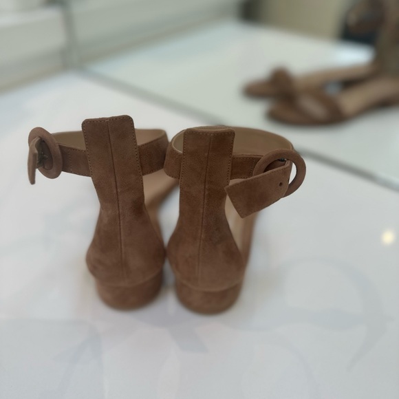 Gianvito Rossi Neutral Suede Sandals - size 38 - Picture 2 of 3